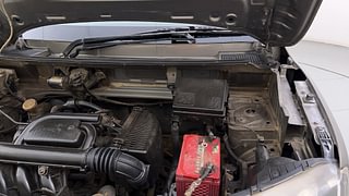 Used 2015 Renault Kwid [2015-2019] RXT Petrol Manual engine ENGINE LEFT SIDE HINGE & APRON VIEW