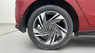 Used 2021 Hyundai New i20 Asta 1.2 MT Petrol Manual tyres RIGHT REAR TYRE RIM VIEW