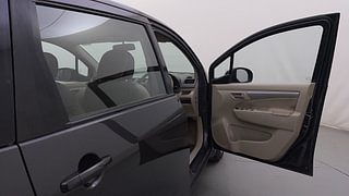 Used 2017 Maruti Suzuki Ertiga [2015-2018] VXI AT Petrol Automatic interior RIGHT FRONT DOOR OPEN VIEW