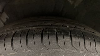 Used 2011 Hyundai i20 [2008-2012] Sportz 1.2 Petrol Manual tyres RIGHT REAR TYRE TREAD VIEW