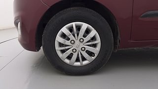 Used 2014 hyundai i10 Sportz 1.1 Petrol Petrol Manual tyres LEFT FRONT TYRE RIM VIEW