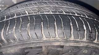Used 2012 Hyundai Eon [2011-2018] Magna Petrol Manual tyres LEFT FRONT TYRE TREAD VIEW