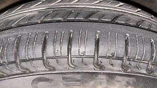 Used 2014 Maruti Suzuki Alto 800 Vxi Petrol Manual tyres RIGHT FRONT TYRE TREAD VIEW