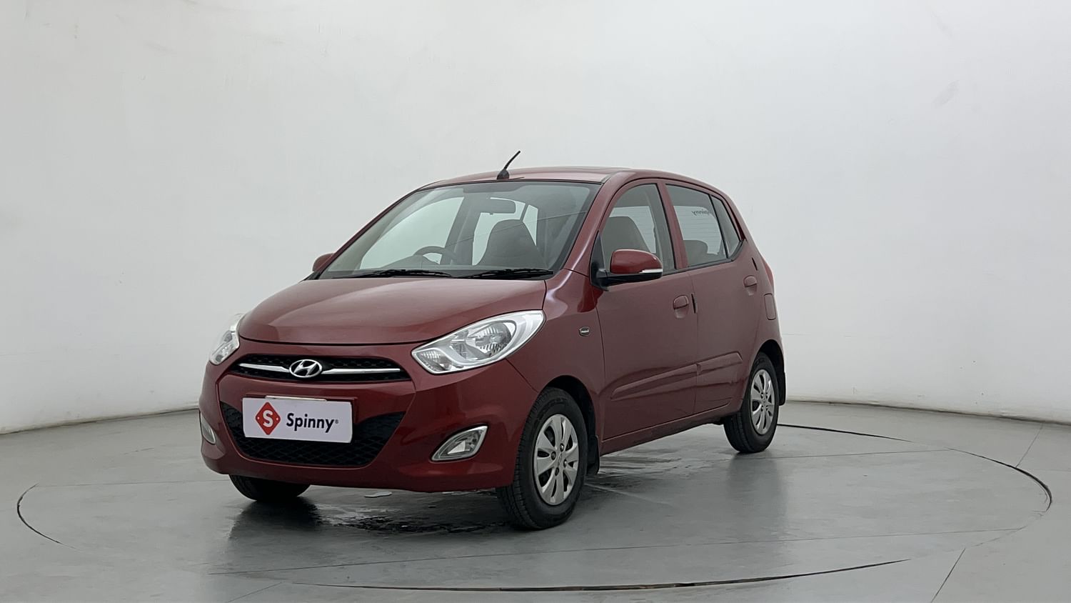 LEFT FRONT CORNER VIEW