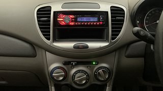 Used 2013 Hyundai i10 magna 1.1 Petrol Manual interior MUSIC SYSTEM & AC CONTROL VIEW