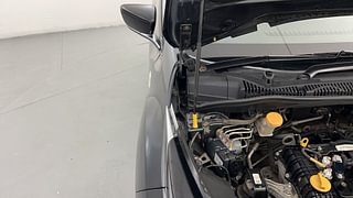Used 2021 Tata Altroz XZ 1.2 Petrol Manual engine ENGINE RIGHT SIDE HINGE & APRON VIEW