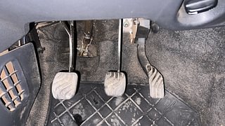 Used 2017 Renault Kwid [2015-2019] RXT Petrol Manual interior PEDALS VIEW