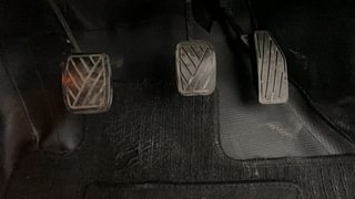 Used 2016 Maruti Suzuki Baleno [2015-2019] Zeta Petrol Petrol Manual interior PEDALS VIEW