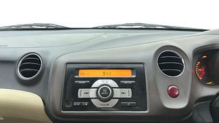Used 2014 Honda Amaze [2013-2016] 1.2 VX i-VTEC Petrol Manual top_features Integrated (in-dash) music system