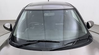 Used 2022 Maruti Suzuki Swift VXI Petrol Manual exterior FRONT WINDSHIELD VIEW