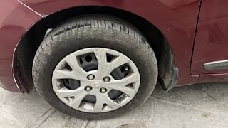 Used 2014 Hyundai Grand i10 Sportz 1.1 CRDi Diesel Manual tyres LEFT FRONT TYRE RIM VIEW