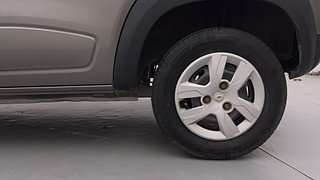 Used 2017 Renault Kwid [2015-2019] RXT Petrol Manual tyres LEFT REAR TYRE RIM VIEW