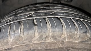 Used 2017 JEEP Compass [2017-2021] Limited 1.4 Petrol AT Petrol Automatic tyres LEFT FRONT TYRE TREAD VIEW