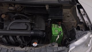 Used 2017 Renault Kwid [2015-2019] RXT Petrol Manual engine ENGINE LEFT SIDE VIEW