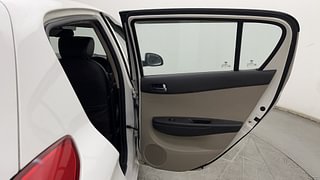Used 2014 Hyundai i20 [2012-2014] Sportz 1.4 CRDI Diesel Manual interior RIGHT REAR DOOR OPEN VIEW