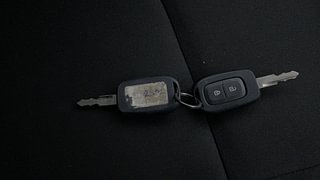 Used 2022 Renault Kwid 1.0 RXT AMT SCE Petrol Automatic extra CAR KEY VIEW