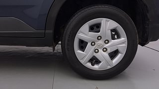 Used 2021 Hyundai Venue [2019-2022] S+ 1.2 Petrol Manual tyres LEFT REAR TYRE RIM VIEW