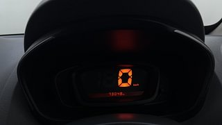 Used 2015 Renault Kwid [2015-2019] RXT Petrol Manual interior CLUSTERMETER VIEW