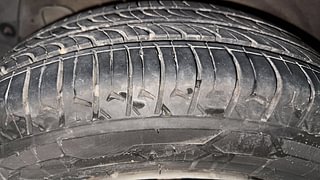 Used 2017 Hyundai Xcent [2017-2019] S AT Petrol Petrol Automatic tyres RIGHT REAR TYRE TREAD VIEW