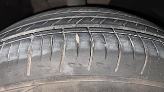 Used 2022 Mahindra XUV700 AX 5 Petrol MT 7 STR Petrol Manual tyres RIGHT FRONT TYRE TREAD VIEW