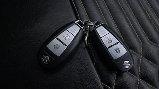 Used 2020 maruti-suzuki Vitara Brezza ZDi Plus Dual Tone AGS Diesel Automatic extra CAR KEY VIEW