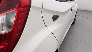 Used 2012 Hyundai Eon [2011-2018] Magna Petrol Manual dents MINOR DENT