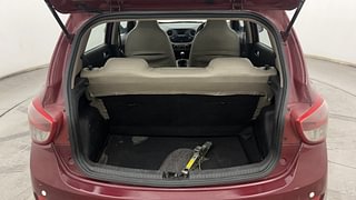 Used 2014 Hyundai Grand i10 Sportz 1.1 CRDi Diesel Manual interior DICKY INSIDE VIEW