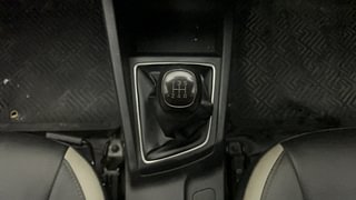 Used 2019 Hyundai Elite i20 [2018-2020] Sportz Plus 1.2 Petrol Manual interior GEAR  KNOB VIEW