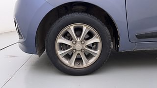 Used 2016 Hyundai Grand i10 [2013-2017] Asta (O) AT 1.2 kappa VTVT Petrol Automatic tyres LEFT FRONT TYRE RIM VIEW