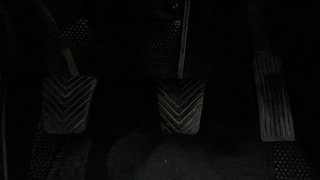 Used 2014 Hyundai i20 [2012-2014] Sportz 1.4 CRDI Diesel Manual interior PEDALS VIEW
