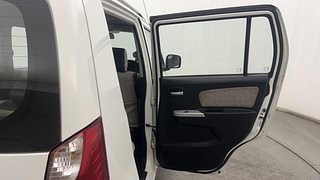 Used 2015 Maruti Suzuki Wagon R 1.0 [2010-2019] VXi Petrol Manual interior RIGHT REAR DOOR OPEN VIEW