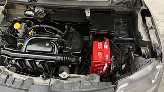 Used 2017 Renault Kwid [2017-2019] RXT 1.0 SCE Special Petrol Manual engine ENGINE LEFT SIDE VIEW