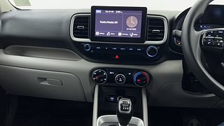 Used 2022 Hyundai Venue S (O) 1.0 Turbo iMT Petrol Manual interior MUSIC SYSTEM & AC CONTROL VIEW