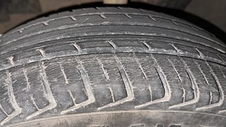 Used 2015 Renault Kwid [2015-2019] RXT Petrol Manual tyres LEFT FRONT TYRE TREAD VIEW