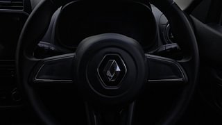 Used 2022 Renault Kwid 1.0 RXT AMT SCE Petrol Automatic top_features Airbags