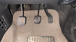 Used 2015 Renault Kwid [2015-2019] RXT Petrol Manual interior PEDALS VIEW