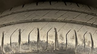 Used 2016 Maruti Suzuki Wagon R 1.0 [2015-2019] VXI AMT Petrol Automatic tyres RIGHT FRONT TYRE TREAD VIEW