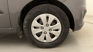 Used 2013 Hyundai i10 magna 1.1 Petrol Manual tyres RIGHT FRONT TYRE RIM VIEW