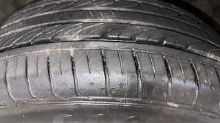 Used 2021 Hyundai Venue [2019-2022] S+ 1.2 Petrol Manual tyres LEFT FRONT TYRE TREAD VIEW