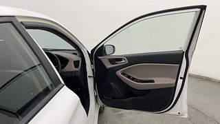Used 2020 Hyundai Elite i20 [2018-2020] Sportz Plus 1.4 CRDI Diesel Manual interior RIGHT FRONT DOOR OPEN VIEW