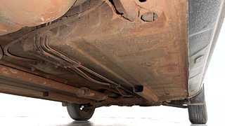 Used 2015 Renault Kwid [2015-2019] RXT Petrol Manual extra REAR RIGHT UNDERBODY VIEW