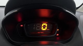 Used 2018 Renault Kwid [2017-2019] RXT 1.0 SCE Special (O) Petrol Manual interior CLUSTERMETER VIEW