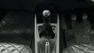 Used 2020 Maruti Suzuki Baleno [2019-2022] Delta Petrol Petrol Manual interior GEAR  KNOB VIEW