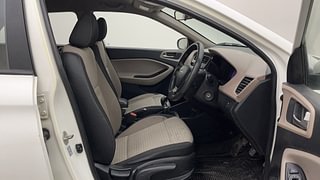 Used 2020 Hyundai Elite i20 [2018-2020] Sportz Plus 1.4 CRDI Diesel Manual interior RIGHT SIDE FRONT DOOR CABIN VIEW