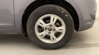 Used 2011 Hyundai i20 [2008-2012] Sportz 1.2 Petrol Manual tyres RIGHT FRONT TYRE RIM VIEW