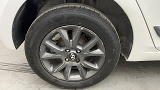 Used 2020 Hyundai Elite i20 [2018-2020] Sportz Plus 1.4 CRDI Diesel Manual tyres RIGHT REAR TYRE RIM VIEW
