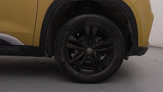 Used 2020 maruti-suzuki Vitara Brezza ZDi Plus Dual Tone AGS Diesel Automatic tyres RIGHT FRONT TYRE RIM VIEW