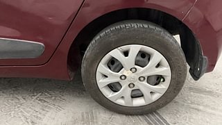 Used 2014 Hyundai Grand i10 Sportz 1.1 CRDi Diesel Manual tyres LEFT REAR TYRE RIM VIEW