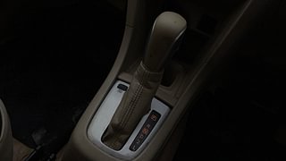 Used 2017 Maruti Suzuki Ertiga [2015-2018] VXI AT Petrol Automatic interior GEAR  KNOB VIEW