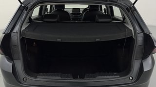 Used 2021 Tata Altroz XZ 1.2 Petrol Manual interior DICKY INSIDE VIEW